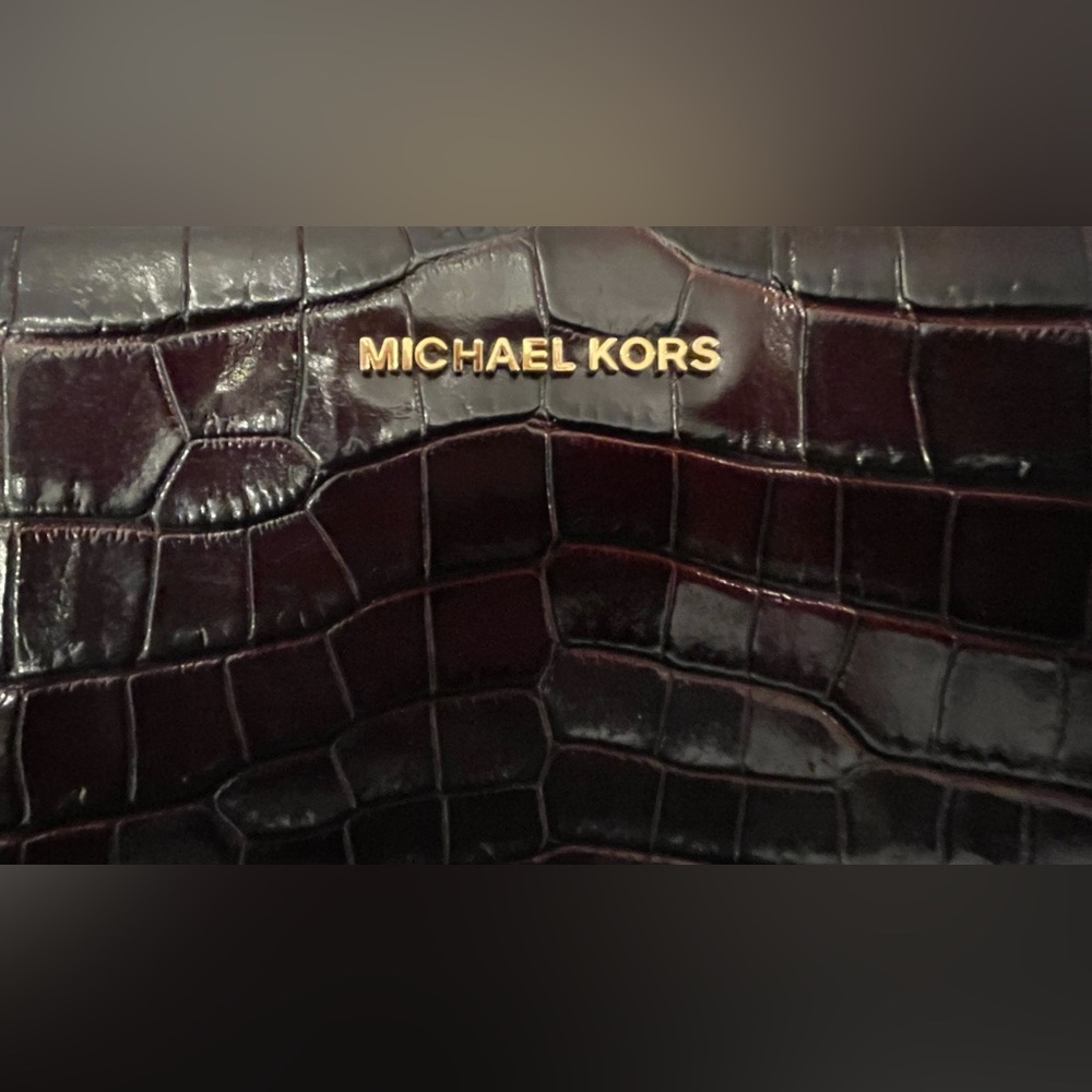 Michael Kors Purse - Picture 13 of 13